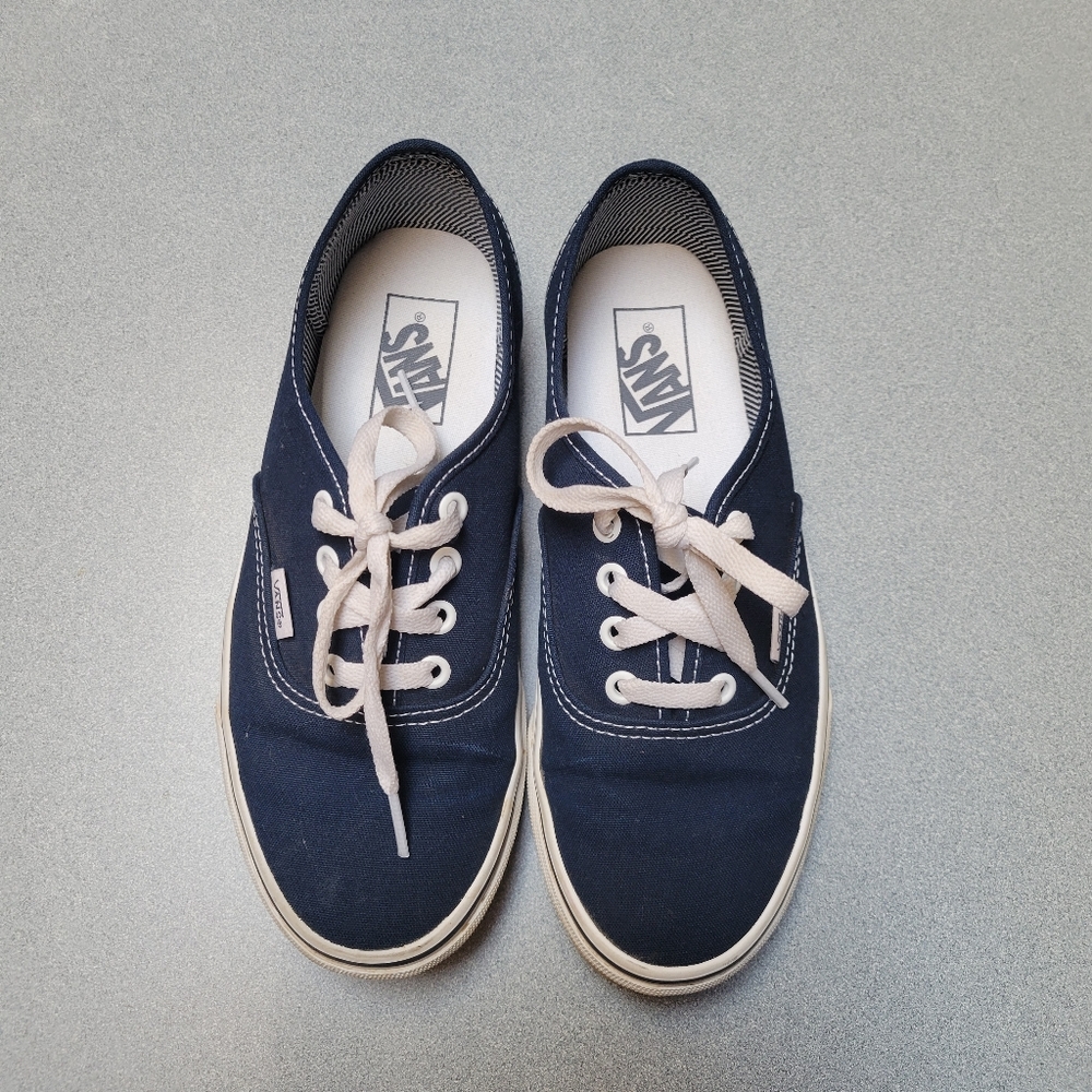Women's Van's size 7.5 Navy Blue